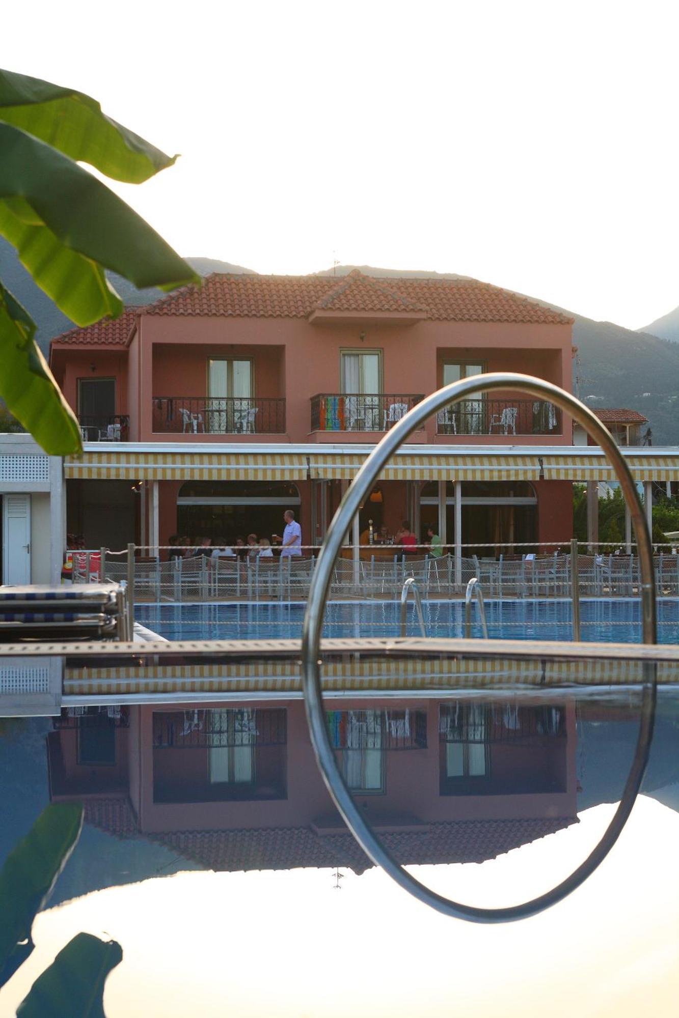 Athos Hotel Нидри Экстерьер фото